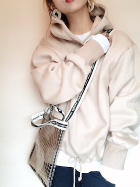 「titivate（ティティベイト）のアイテム（パーカー）」を使った、emiko☆さん（レディース・155cm）の秋コーディネート