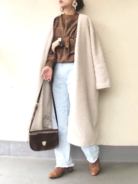 「キャメル」｜「アイテム（アナログ腕時計）」を使った、emiko☆さん（レディース・155cm）の冬コーディネート