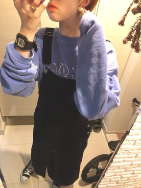 「サロペットスカート」｜「アイテム（腕時計）」を使った、とってぃ。さん（レディース・160cm）の春コーディネート