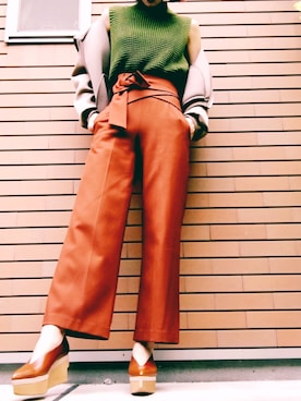 「Ameri（アメリ）のアイテム（パーカー）」を使った、TOMOMIさん（レディース・168cm）の秋コーディネート