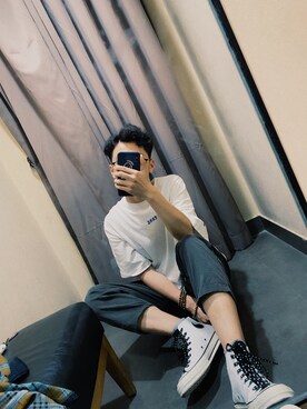 「アイテム（その他シューズ、ホワイト系）」を使った、SSStoneさん（メンズ・180cm）の秋コーディネート