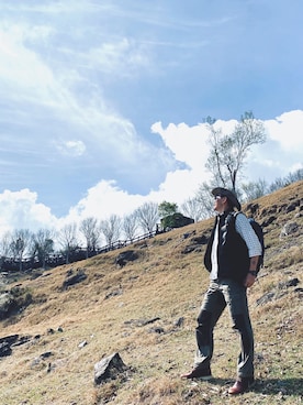 「AIGLE（エーグル）のアイテム（トップス）」を使った、Steven Tsaiさん（メンズ・180cm）の春コーディネート
