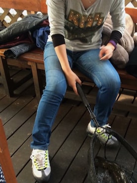 「アイテム（腕時計、パープル系）」を使った、HIKARUさん（レディース・155cm）の春コーディネート