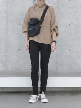「Dickies（ディッキーズ）のアイテム（ショルダーバッグ）」を使った、ikuさん（レディース・161cm）の秋コーディネート