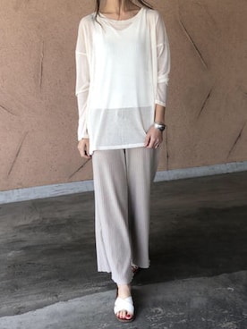 「アイテム（バングル/リストバンド）」を使った、ikuさん（レディース・161cm）の春コーディネート