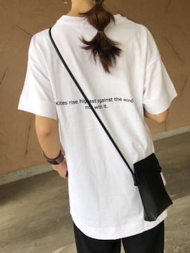 「バックロゴ」｜「アイテム（アクセサリー）」を使った、ikuさん（レディース・161cm）の夏コーディネート