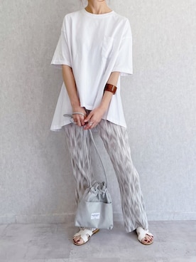 「アイテム（バングル/リストバンド）」を使った、ikuさん（レディース・161cm）の春コーディネート