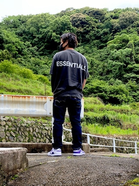 D     ．SNKSさんのコーディネート