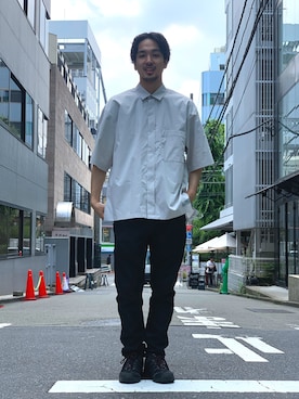 「ATTACHMENT（アタッチメント）の【ATTACHMENT】タイプライターSSシャツ / AS02-205（シャツ/ブラウス、グレー系）」を使った、Ryuto Kitaさん（メンズ・170cm）の夏コーディネート