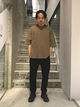 「STUDIOUS（ステュディオス）の【STUDIOUS】Aero Waffle ビッグシルエットクルーネックTシャツ（Tシャツ/カットソー、ベージュ系）」を使った、Ryuto Kitaさん（メンズ・170cm）の夏コーディネート