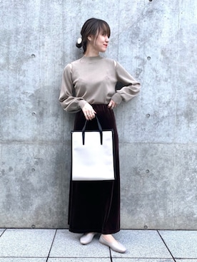 「ベロアスカート」｜「アイテム（その他シューズ）」を使った、arisaさん（レディース・160cm）の冬コーディネート