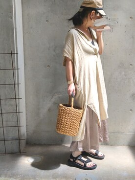 「スリット」｜「アイテム（シャツワンピース）」を使った、あお✳さん（レディース・156cm）の夏コーディネート