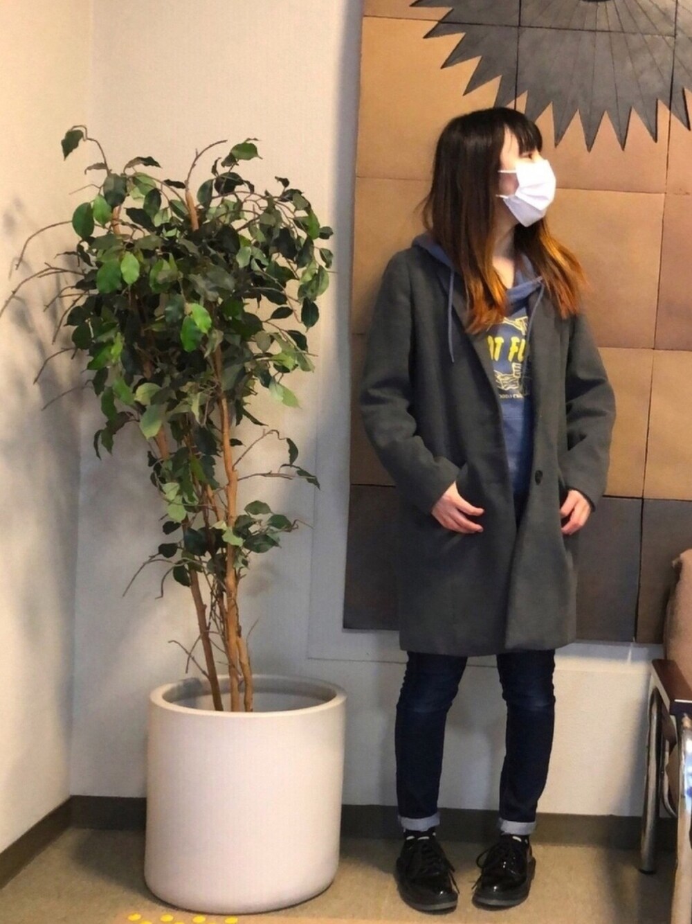 「通勤コーデ、自転車通勤、古着」｜「RODEO CROWNS WIDE BOWLのアイテム（パーカー、ブルー系）」を使った、sojaymさん（レディース・157cm）の冬コーディネートの1枚目の写真