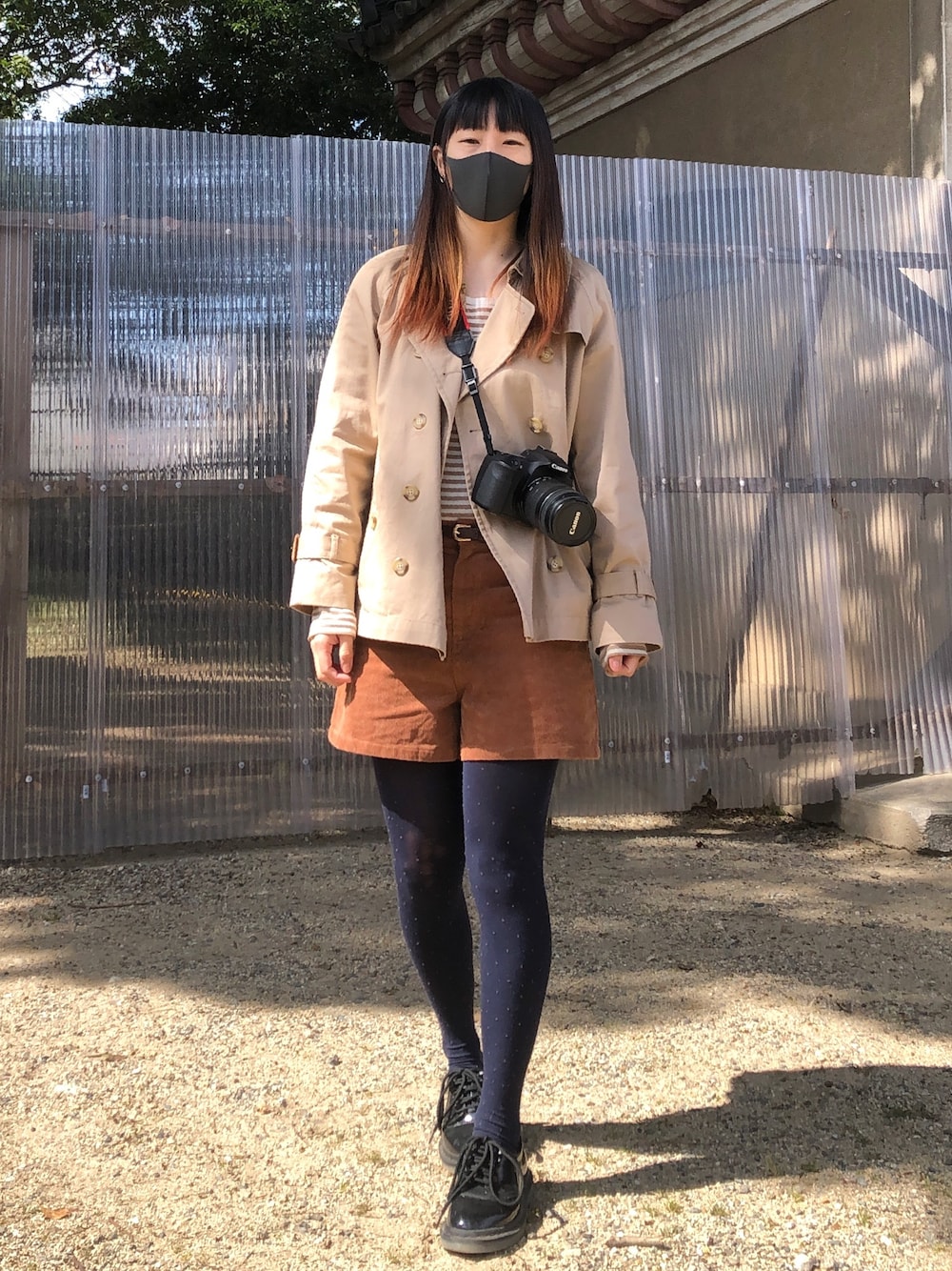 「休日コーデ、梅林、大阪、家族でお出掛け」｜「Dr. Martensのアイテム（ローファー、ブラック系）」を使った、sojaymさん（レディース・157cm）の冬コーディネートの1枚目の写真