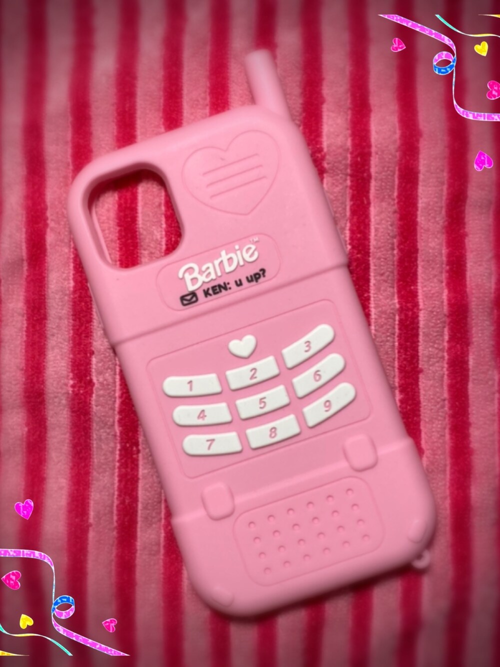 「Barbieのアイテム（スマホケース/カバー、ピンク系）」を使った、🇯🇵 瑛士 🇸🇬さん（メンズ・170cm）の春コーディネートの1枚目の写真