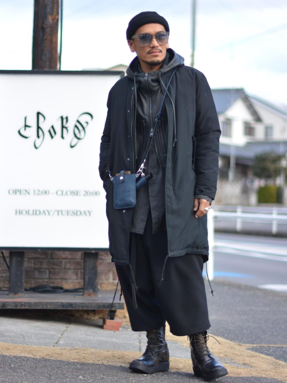 バックラッシュ　マウンテンパーカー　サイズL 吊るし バックラッシュ マウンテンパーカー サイズL 吊るし - メルカリ