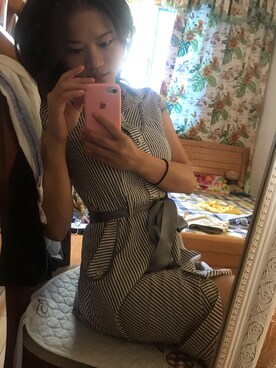 「家」｜「アイテム（シャツワンピース）」を使った、王耶子さん（レディース・166cm）の秋コーディネート