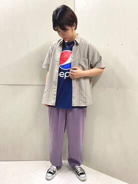 「古着屋STORYのアイテム（Tシャツ/カットソー、ブルー系）」を使った、たびさん（レディース・164cm）の春コーディネート