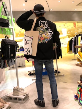 「RIPNDIP（リップンディップ）のアイテム（ジャケット/アウター）」を使った、クロカワ　リオさん（メンズ・170cm）の春コーディネート