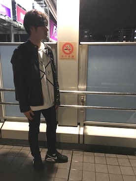「unrelaxing（アンリラクシング）のアイテム（スウェット）」を使った、ｉｓａｏｗさん（メンズ・174cm）の春コーディネート