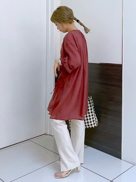 「アイテム（サンダル、ゴールド系）」を使った、MIKUさん（レディース・150cm）の春コーディネート