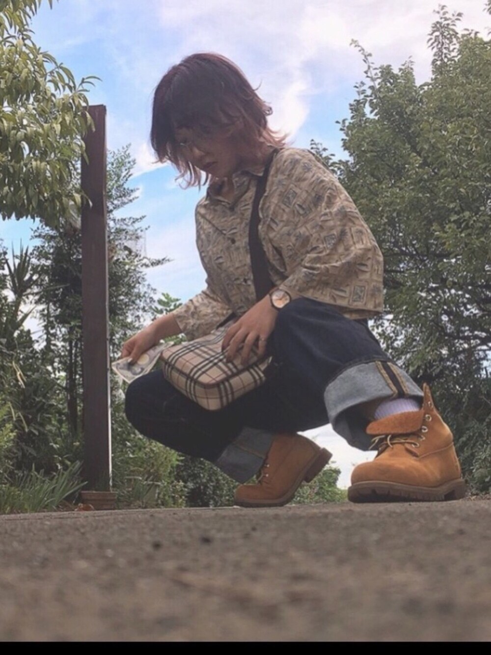 「休日スタイル、ワイドデニム、ブーツ、メガネ女子、burberry、ティンバーランド」｜「GUのアイテム（デニムパンツ、ブルー系）」を使った、Rody❤︎スプリングタイプカラーさん（レディース・150cm）の夏コーディネートの1枚目の写真