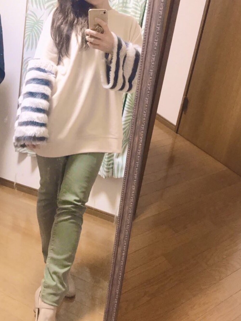 「ゆるコーデ、休日スタイル、カジュアル、シンプル、オトナカジュアル、低身長、ビッグシルエット、ZARA、ザラジョ」｜「ZARAのアイテム（ニット/セーター、ベージュ系）」を使った、Rody❤︎スプリングタイプカラーさん（レディース・155cm）の冬コーディネートの1枚目の写真