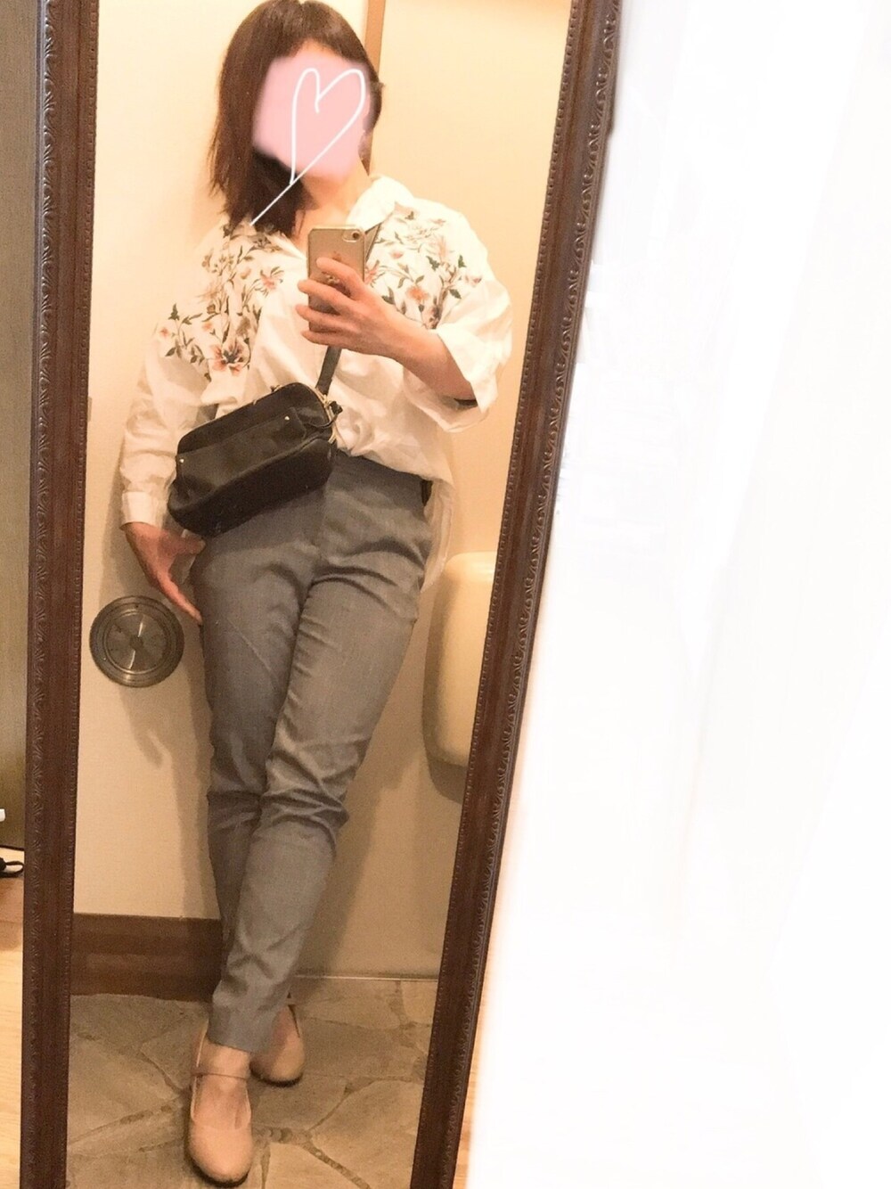 「ザラジョ、スラックス、オトナカジュアル、休日スタイル、パンプス、春コーデ」｜「ZARAのアイテム（シャツ/ブラウス、ホワイト系）」を使った、Rody❤︎スプリングタイプカラーさん（レディース・155cm）の春コーディネートの1枚目の写真