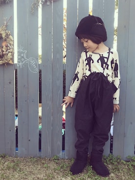 「UJU（ウジュ）のアイテム」を使った、eightmaaanさん（キッズ・110cm）の秋コーディネート