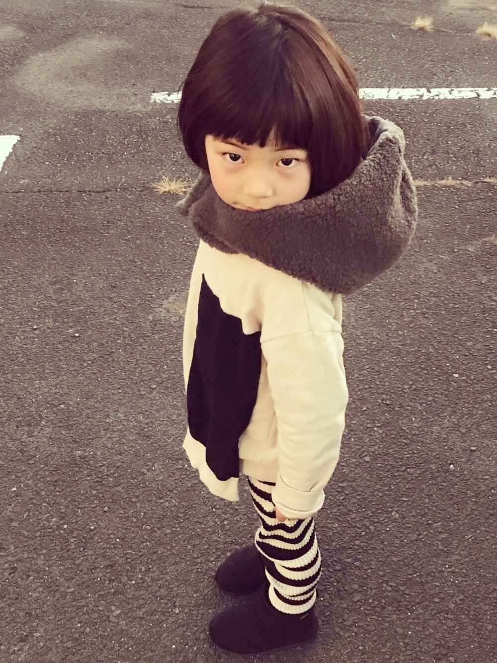 「mimipoupons、SHIPS」｜「SHIPSのSHIPS KIDS:リブ レギンス（ボーダー）(XS～XL)（レギンス/スパッツ、ブラック系）」を使った、eightmaaanさん（キッズ・110cm）の冬コーディネートの1枚目の写真