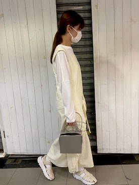「MONKI（モンキ）のアイテム（Tシャツ/カットソー）」を使った、abigailawさん（レディース・160cm）の秋コーディネート