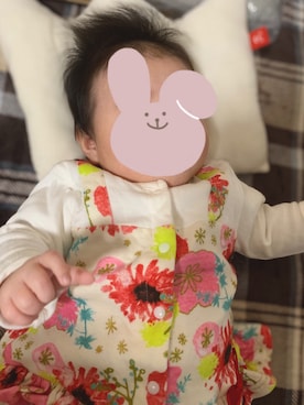 「アイテム（ロンパース、レッド系）」を使った、もりりさん（キッズ・70cm）の春コーディネート