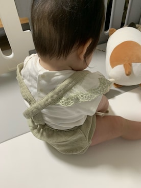 「アイテム（ママ＆ベビー、グリーン系）」を使った、もりりさん（キッズ・70cm）の春コーディネート