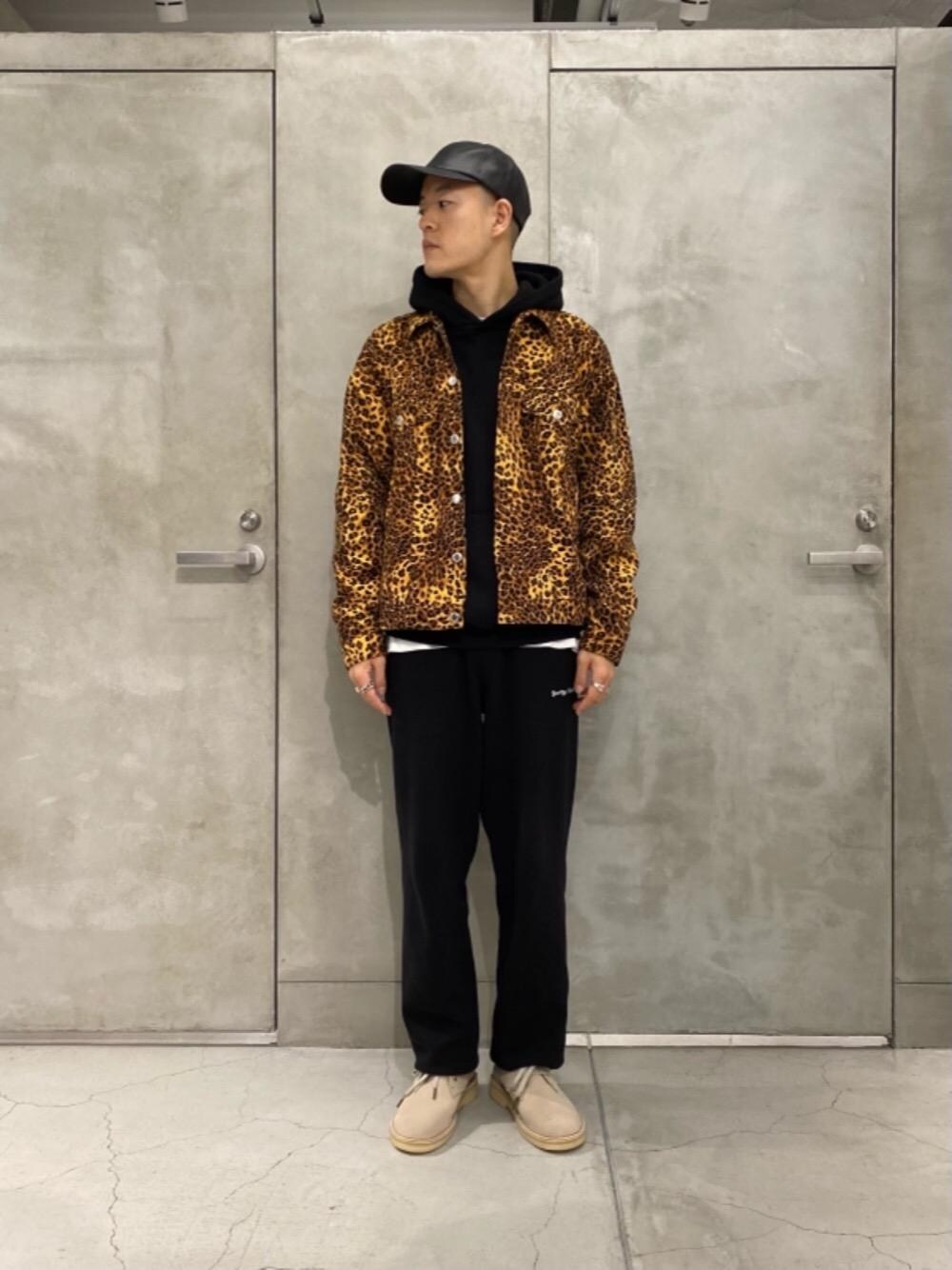「MONKEY TIMEの＜monkey time＞ KATURAGI TRACK JACKET/トラックジャケット（ブルゾン、その他）」を使った、Tomohiro Gunjiさん（メンズ・172cm）の春コーディネートの1枚目の写真