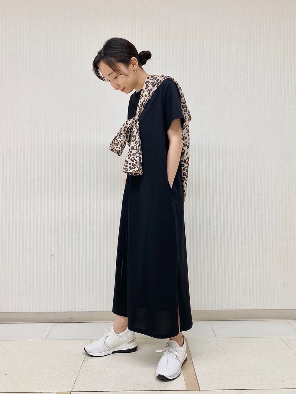 ほぼ新品＊佐田真由美さん着 BARNYARDSTORM バックプリーツコートT1 ほぼ新品 佐田真由美さん着 BARNYARDSTORM麻キュプラ