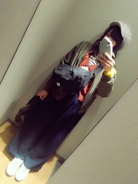 「PUMA」｜「アイテム（サロペット/オーバーオール）」を使った、うにょぴさん（レディース・157cm）の冬コーディネート