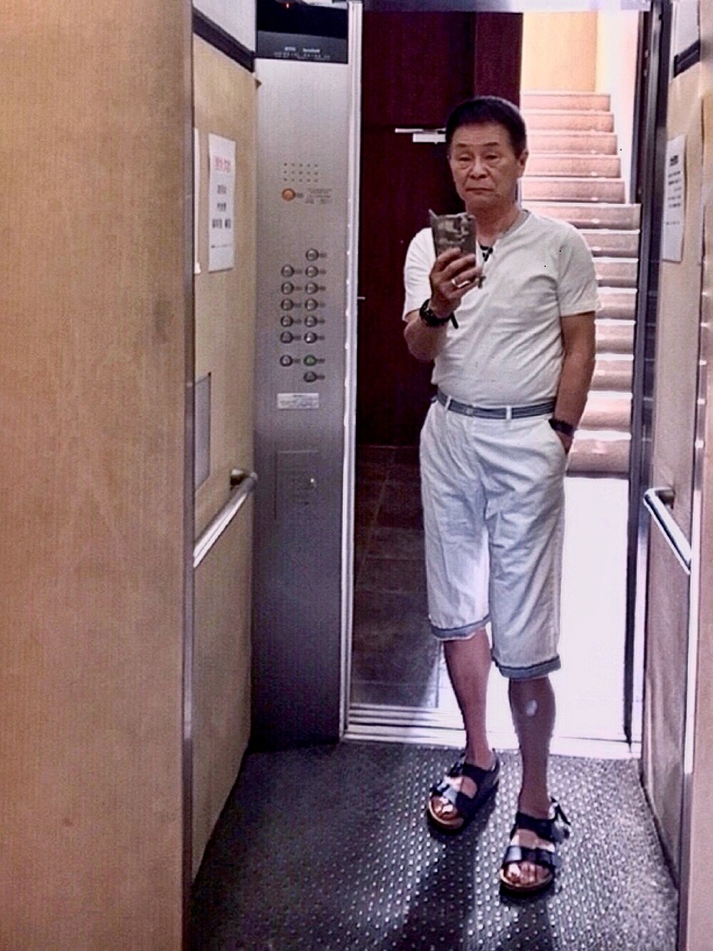 「夏」｜「ikkaのツイルクロップドトラウザーパンツ（その他パンツ、ホワイト系）」を使った、K-Kenji⚾️さん（メンズ・174cm）の春コーディネートの1枚目の写真
