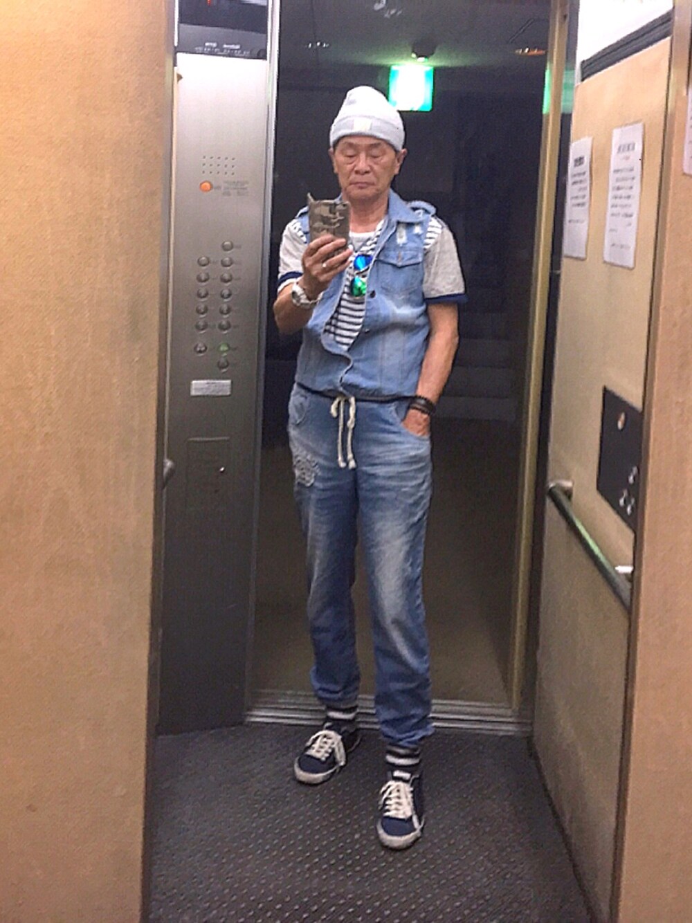 「ボーダートップス」｜「クラシカル エルフのアイテム（デニムパンツ、ブルー系）」を使った、K-Kenji⚾️さん（メンズ・174cm）の春コーディネートの1枚目の写真