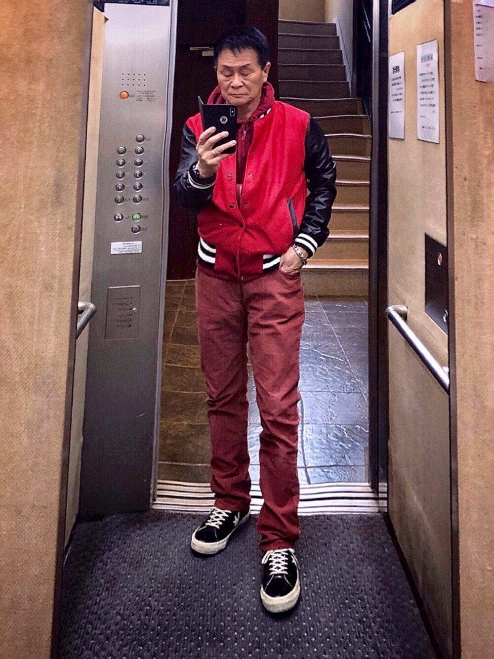「スタジャン」｜「VANSのアイテム（スタジャン、レッド系）」を使った、K-Kenji⚾️さん（メンズ・174cm）の冬コーディネートの1枚目の写真