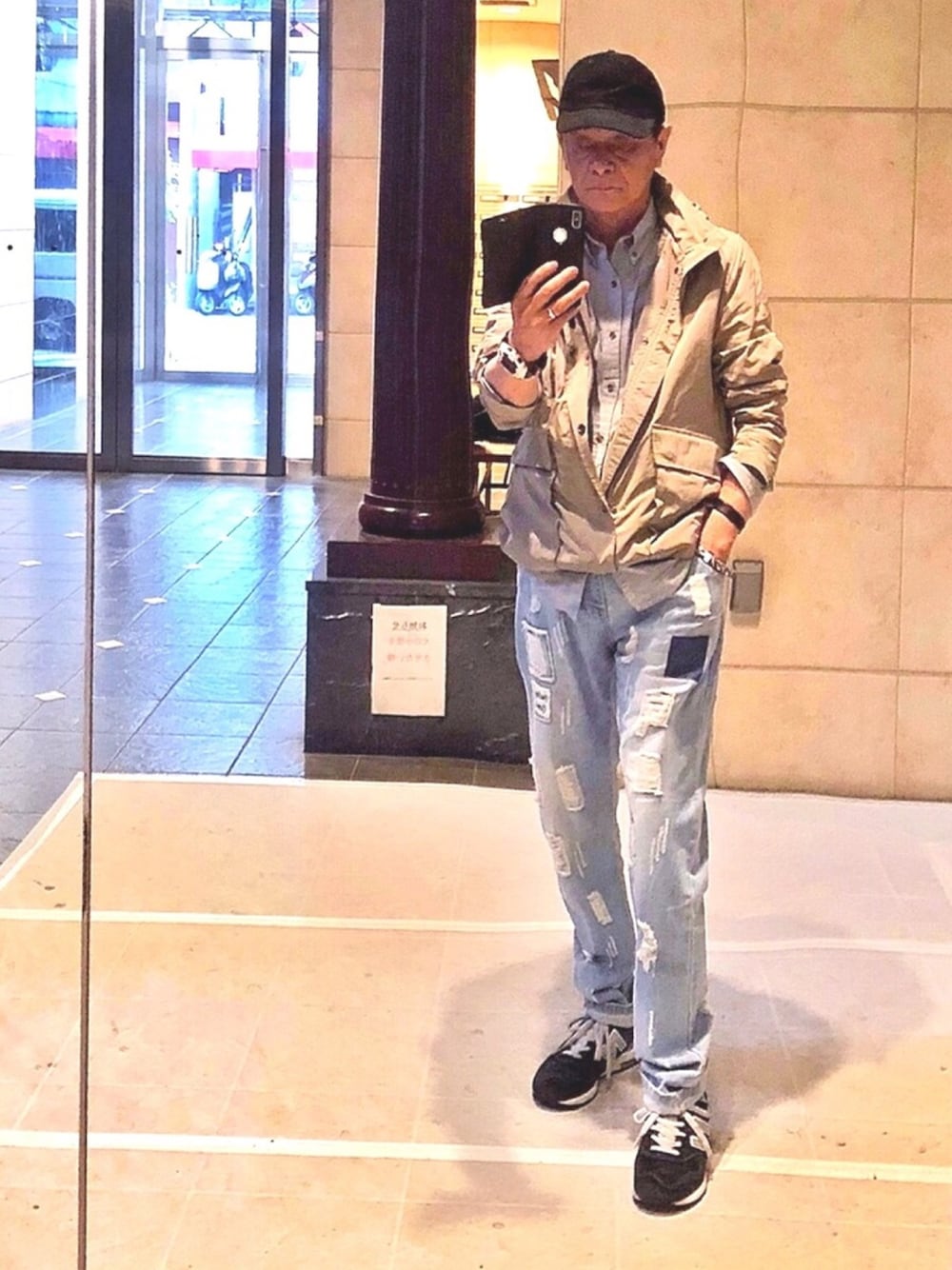 「クラッシュデニム」｜「Ｆactay Camdのアイテム（デニムパンツ、ブルー系）」を使った、K-Kenji⚾️さん（メンズ・174cm）の春コーディネートの1枚目の写真