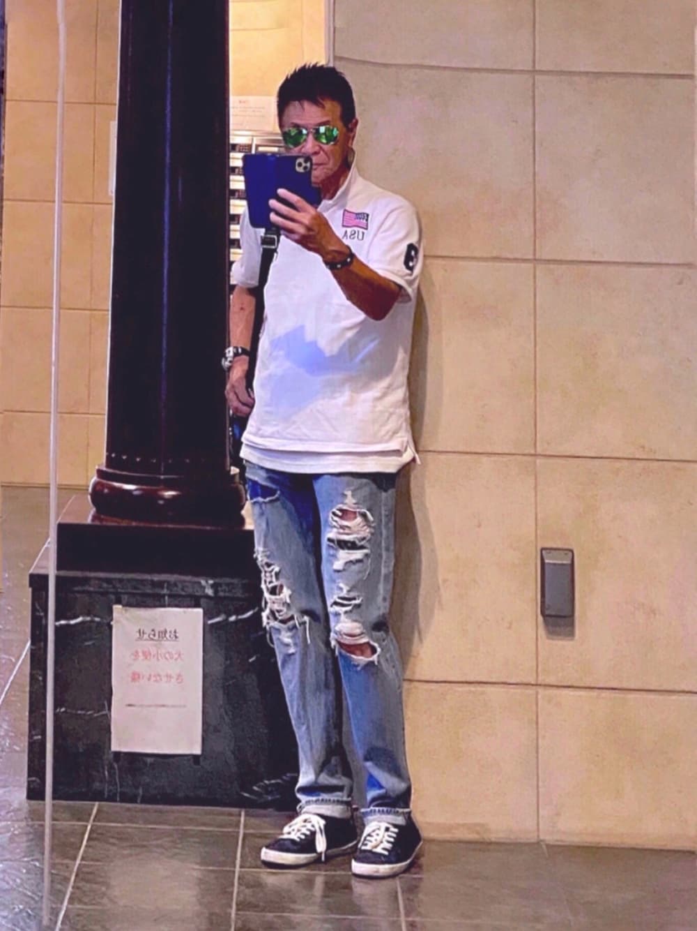 「Abercrombie&FitchのAbercrombie RippedBandanaスリムストレートジーンズ（デニムパンツ、ブルー系）」を使った、K-Kenji⚾️さん（メンズ・174cm）の秋コーディネートの1枚目の写真