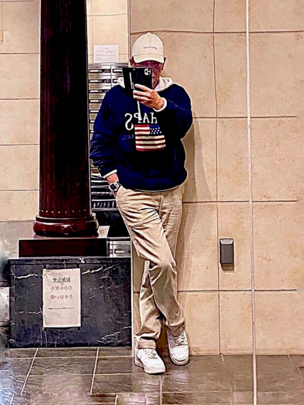 「POLO RALPH LAURENのCHAPS Ralph Lauren ラルフローレン ネイビー 星条旗ロゴ編み目 コットンセーター（ニット/セーター、ブルー系）」を使った、K-Kenji⚾️さん（メンズ・174cm）の冬コーディネートの1枚目の写真
