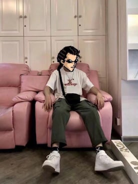 「AIR JORDAN（エアジョーダン）のAIR JORDAN 1 MID 554724-110（スニーカー、ホワイト系）」を使った、折原临也さん（メンズ・168cm）の秋コーディネート