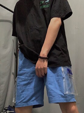 「裤子のアイテム（カーゴパンツ、ブルー系）」を使った、折原临也さん（メンズ・168cm）の秋コーディネート