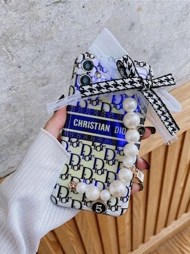 「Dior（ディオール）のアイテム（その他）」を使った、ninishopscaseさん（レディース・160cm）の秋コーディネート