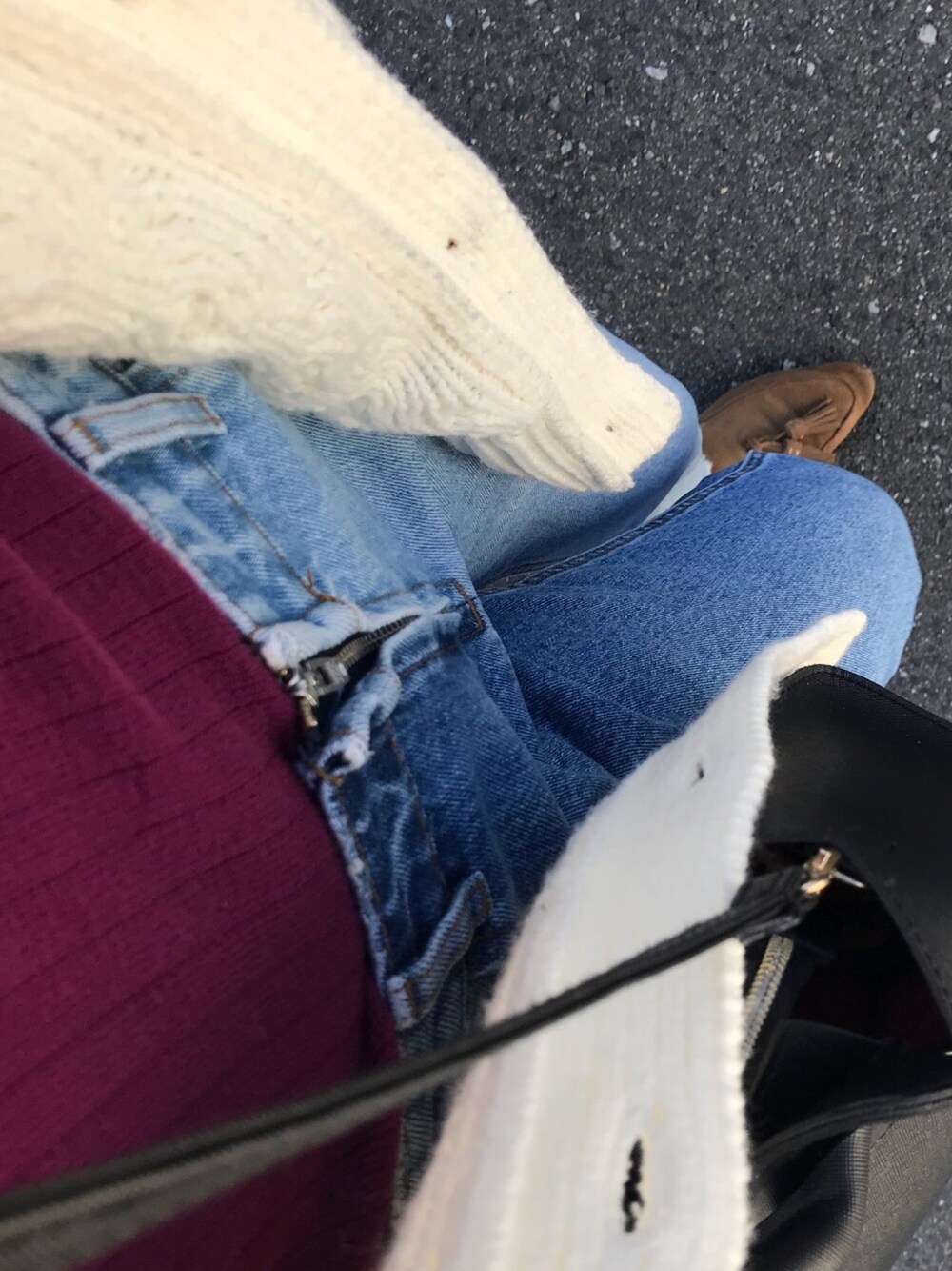 「休日コーデ、休日スタイル、ZARAコーデ、ootd、WINTER STYLE」｜「ZARA TRFのアイテム（デニムパンツ、ブルー系）」を使った、H.M.さん（レディース・165cm）の冬コーディネートの1枚目の写真