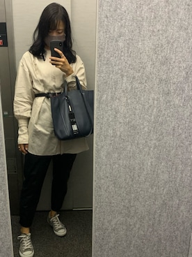 「MARC JACOBS（マークジェイコブス）のアイテム（トートバッグ）」を使った、jさん（レディース・165cm）の秋コーディネート