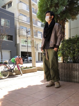 「トリッカーズ」｜「アイテム（ブルゾン）」を使った、n@oyaさん（メンズ・174cm）の春コーディネート