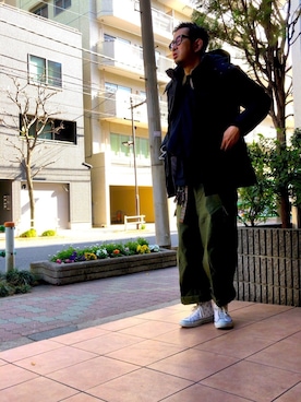 「ロールアップ」｜「アイテム（ダウンジャケット/コート）」を使った、n@oyaさん（メンズ・174cm）の春コーディネート