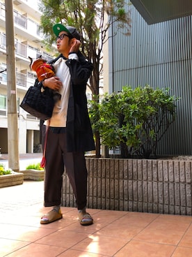 「ロールアップ」｜「アイテム（チェスターコート）」を使った、n@oyaさん（メンズ・174cm）の春コーディネート